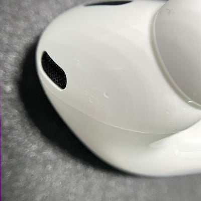 【中古】MagSafe充電ケース(USB-C)付きAirPods Pro(第2世代) MTJV3JA【秋葉原】