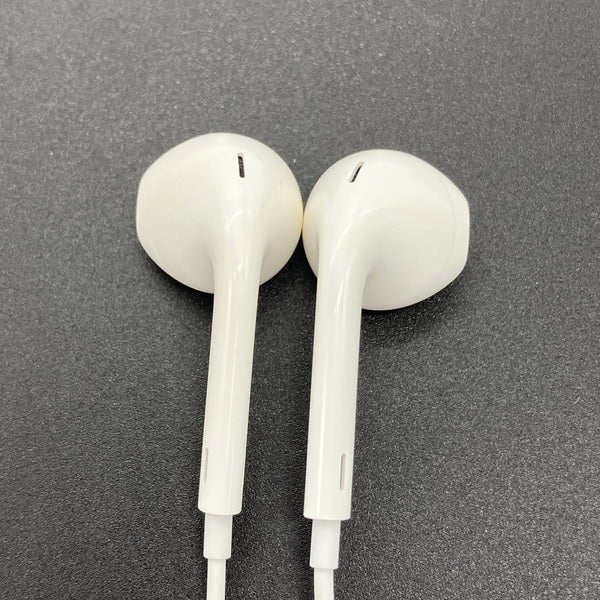【中古】EarPods with Lightning Connector【名古屋】