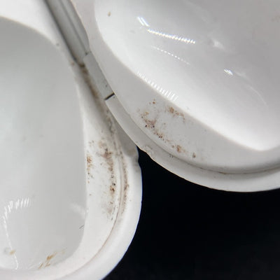 【中古】Wireless Charging Case for AirPods MR8U2J/A【秋葉原】