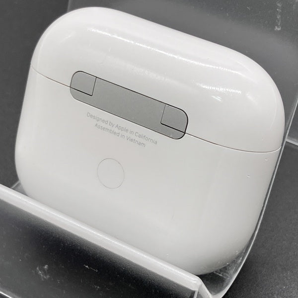 【中古】AirPods Lightning 充電ケース (第3世代)【日本橋】