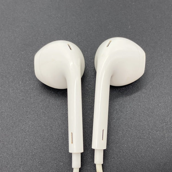 【中古】EarPods with Lightning Connector【名古屋】