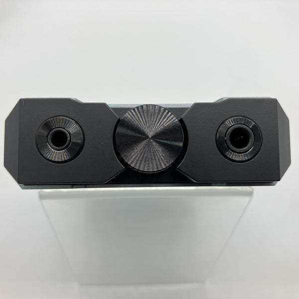 【中古】Q15 Titanium 【FIO-Q15-T】【秋葉原】