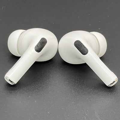 【中古】MagSafe充電ケース(USB-C)付きAirPods Pro(第2世代) MTJV3JA【秋葉原】
