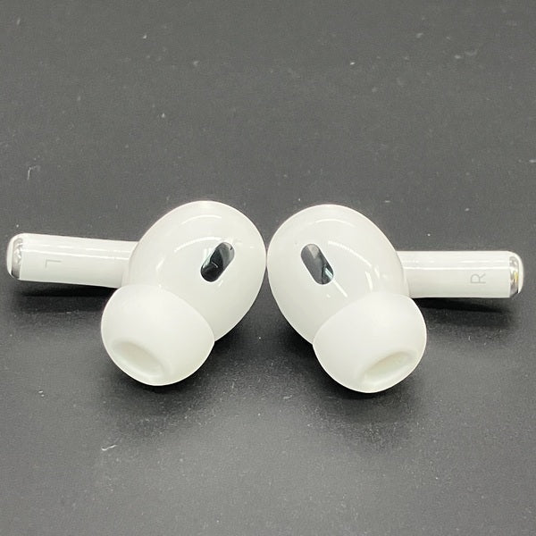 【中古美品】AirPods Pro 本体 充電ケース・イヤーチップ付き #021 中古美品】AirPods Pro 本体 充電ケース・イヤーチップ付き #021