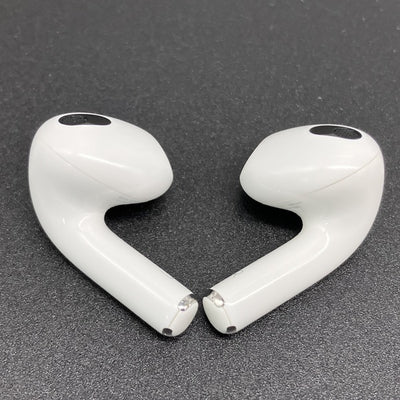 【中古】Airpods MPNY3J/A 3rd Generation  Lightning充電ケース付【日本橋】