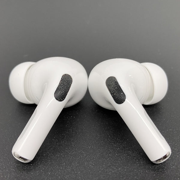 【中古】MagSafe充電ケース(USB-C)付きAirPods Pro(第2世代) MTJV3JA【秋葉原】