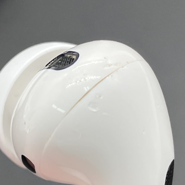 【中古】AirPods Pro MWP22J/A【秋葉原】