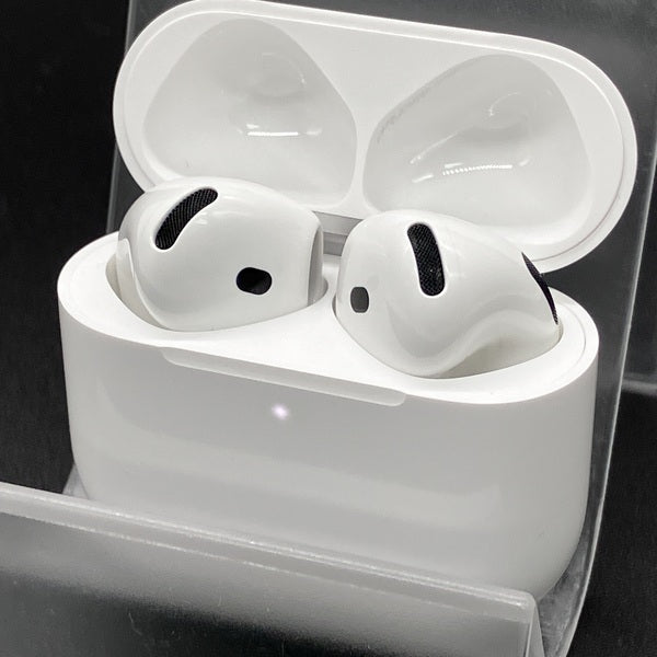 【中古】AirPods 4 MXP63J/A【日本橋】