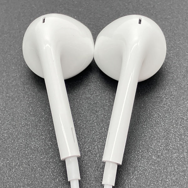 【中古】EarPods（USB-C） インナーイヤー型イヤホン  MTJY3FE/A【秋葉原】