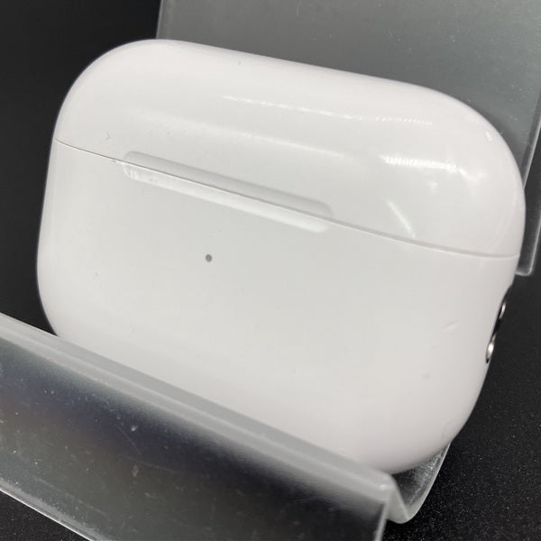 【中古】MagSafe充電ケース(USB-C)付きAirPods Pro(第2世代) MTJV3JA【秋葉原】