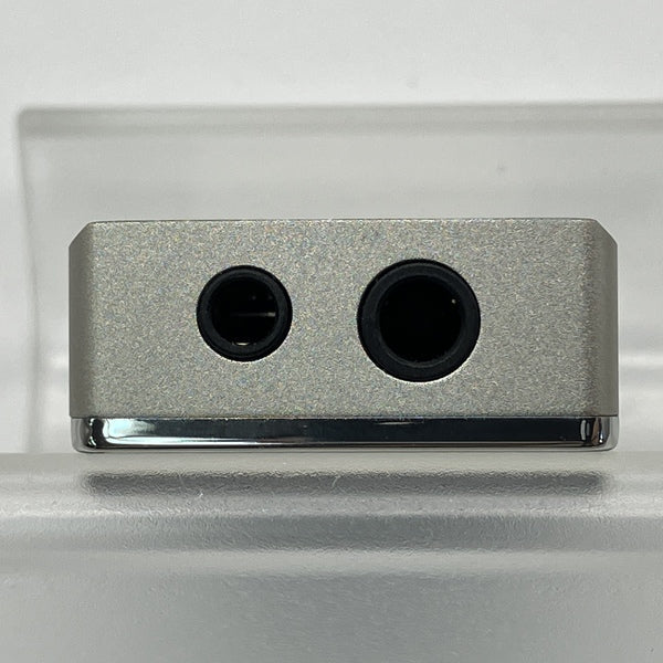 【中古】QX13 Titanium Gold 【FIO-QX13-G】【秋葉原】