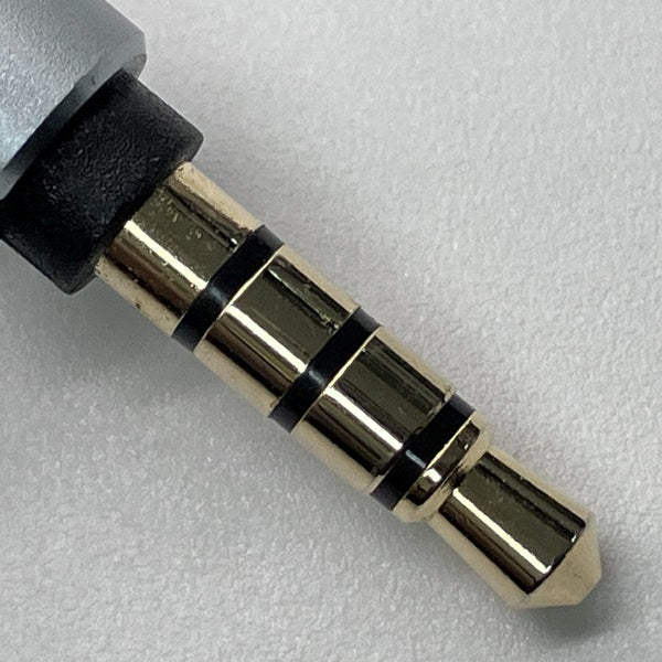 【中古】E1001 Triple-Driver In-Ear Headphones シルバー【名古屋】