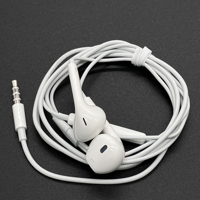 【中古】Apple EarPods with Remote and Mic【日本橋】