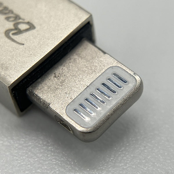 【中古】Silversonic MKV Lightning to 3.5mm Adapter Cable 【BEA-4857】【秋葉原】