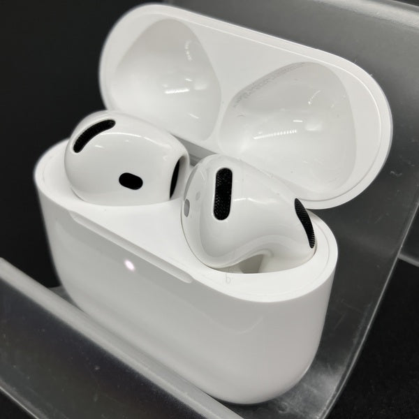 【中古】AirPods 4 MXP63J/A【秋葉原】