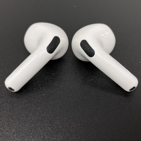 【中古】AirPods 4 MXP63J/A【秋葉原】