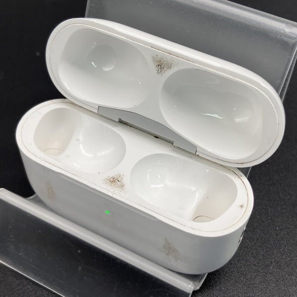 AirPods Pro(第2世代)Lightning【中古・本体、充電ケース】 Apple 【中古】AirPods Pro (第2世代) 充電ケース (Lightning)【日本橋