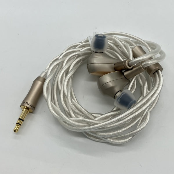 【中古】Que【秋葉原】