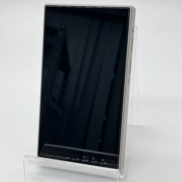 【中古】M21 Titanium Gold 【FIO-M21-G】【秋葉原】