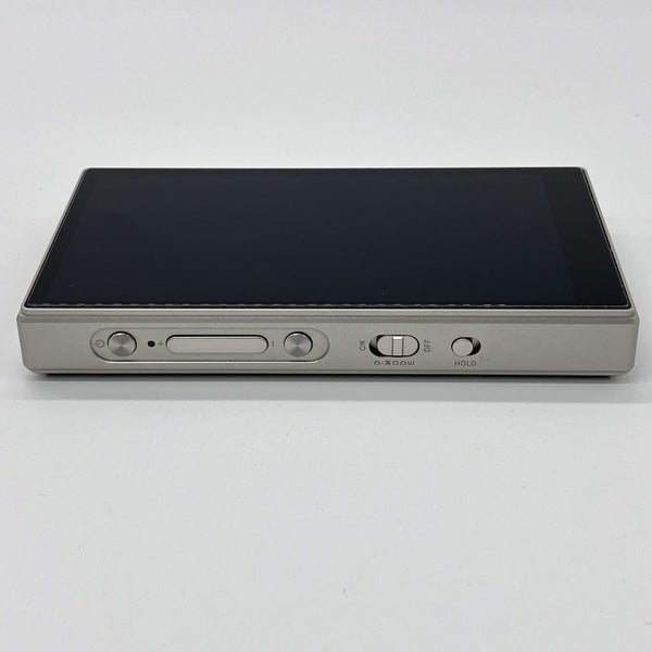 【中古】M21 Titanium Gold 【FIO-M21-G】【秋葉原】