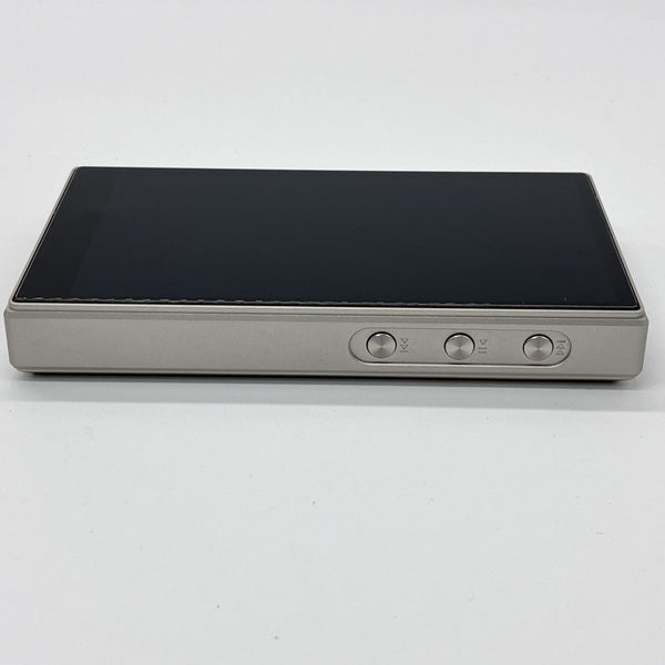 【中古】M21 Titanium Gold 【FIO-M21-G】【秋葉原】