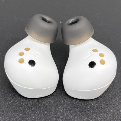 【中古】Arctis GameBuds White 【61682J】【日本橋】