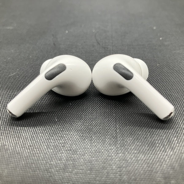 【中古】MagSafe充電ケース(USB-C)付きAirPods Pro(第2世代) MTJV3JA【秋葉原】