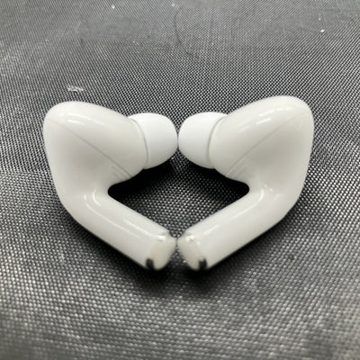 【中古】MagSafe充電ケース(USB-C)付きAirPods Pro(第2世代) MTJV3JA【秋葉原】