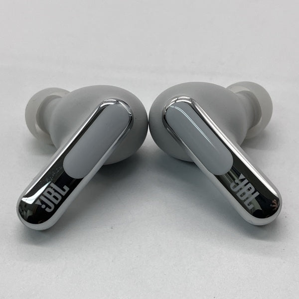 【中古】LIVE BEAM 3 シルバー【JBLLIVEBEAM3SIL】【秋葉原】