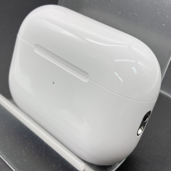 【中古】MagSafe充電ケース(USB-C)付きAirPods Pro(第2世代) MTJV3JA (海外モデル)【秋葉原】