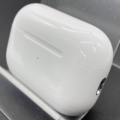 【中古】MagSafe充電ケース(USB-C)付きAirPods Pro(第2世代) MTJV3JA (海外モデル)【秋葉原】