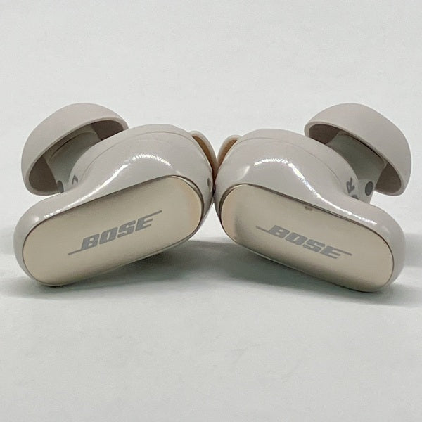 【中古】QuietComfort Ultra Earbuds White Smoke【秋葉原】
