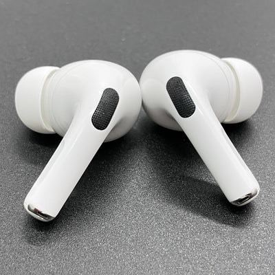 【中古】MagSafe充電ケース(USB-C)付きAirPods Pro(第2世代) MTJV3JA【秋葉原】