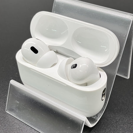 MagSafe充電ケース(USB-C)AirPodsPro第2世代MTJV3JA Apple 【中古】MagSafe充電ケース(USB-C)付きAirPods Pro(第2世代