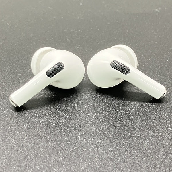 【中古】MagSafe充電ケース(USB-C)付きAirPods Pro(第2世代) MTJV3JA【秋葉原】