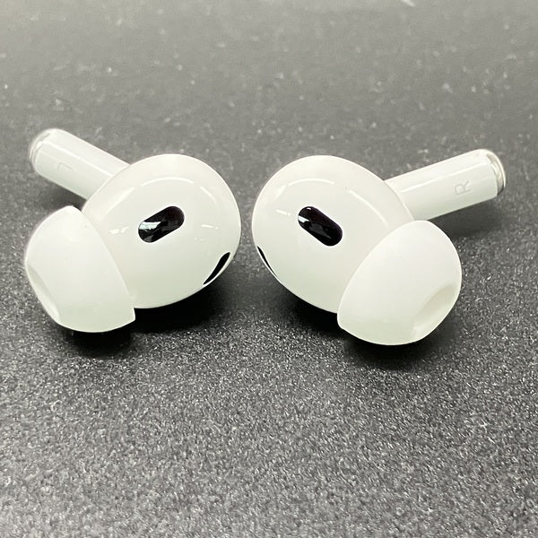 【中古】MagSafe充電ケース(USB-C)付きAirPods Pro(第2世代) MTJV3JA【秋葉原】