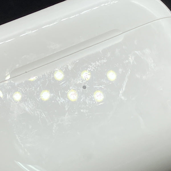 【中古】MagSafe充電ケース(USB-C)付きAirPods Pro(第2世代) MTJV3JA【秋葉原】