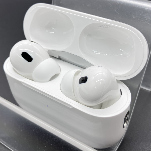 【中古】MagSafe充電ケース(USB-C)付きAirPods Pro(第2世代) MTJV3JA【秋葉原】