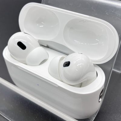 【中古】MagSafe充電ケース(USB-C)付きAirPods Pro(第2世代) MTJV3JA【秋葉原】