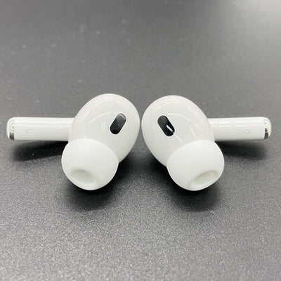 【中古】MagSafe充電ケース(USB-C)付きAirPods Pro(第2世代) MTJV3JA【秋葉原】