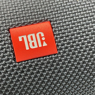 【中古】CHARGE4 ブラック 【JBLCHARGE4BLK】【秋葉原】