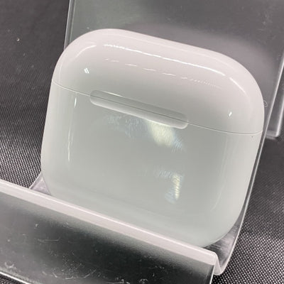 【中古】AirPods 4 MXP93J/A（アクティブノイズキャンセリング搭載）【秋葉原】