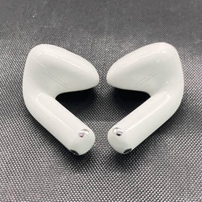 【中古】AirPods 4 MXP93J/A（アクティブノイズキャンセリング搭載）【秋葉原】