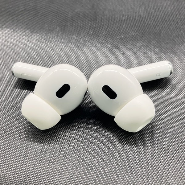 【中古】MagSafe充電ケース(USB-C)付きAirPods Pro(第2世代) MTJV3JA【秋葉原】
