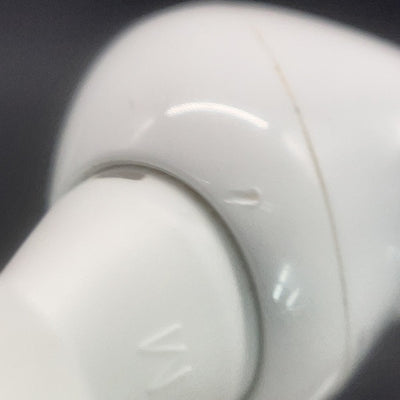 【中古】MagSafe充電ケース(USB-C)付きAirPods Pro(第2世代) MTJV3JA【秋葉原】