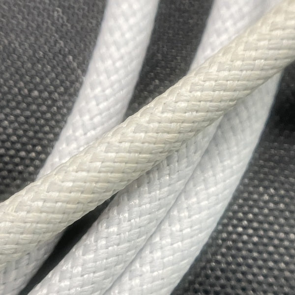 【中古】MagSafe充電ケース(USB-C)付きAirPods Pro(第2世代) MTJV3JA【秋葉原】