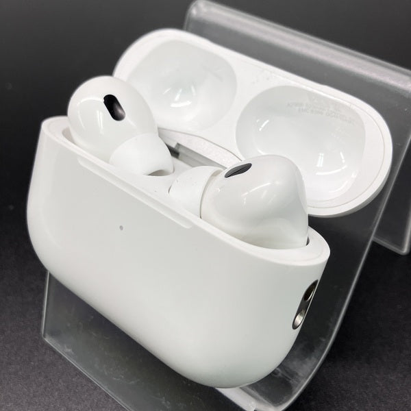【中古】MagSafe充電ケース(USB-C)付きAirPods Pro(第2世代) MTJV3JA【秋葉原】