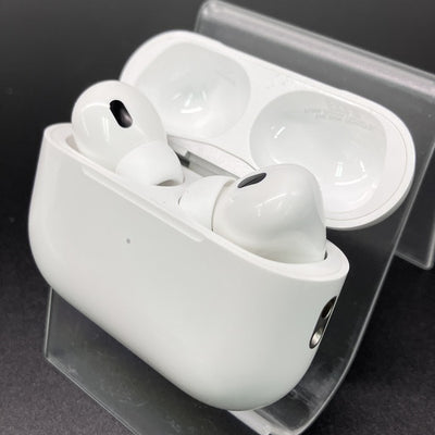 【中古】MagSafe充電ケース(USB-C)付きAirPods Pro(第2世代) MTJV3JA【秋葉原】