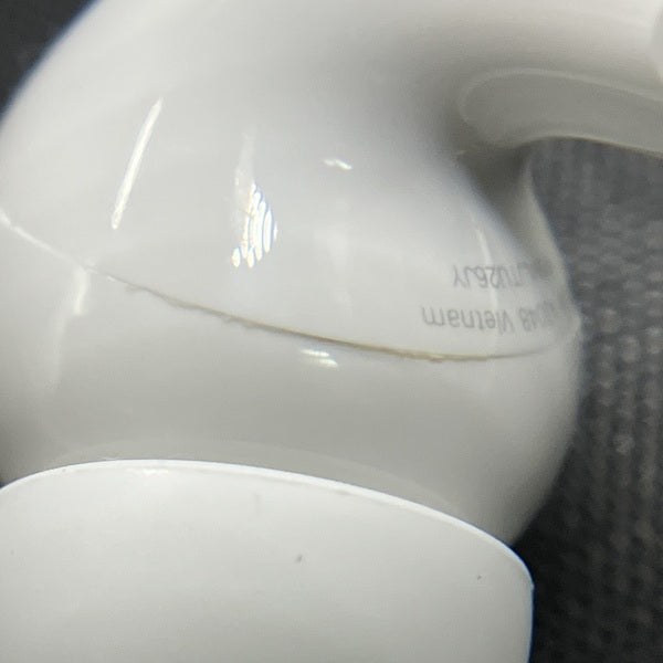 【中古】MagSafe充電ケース(USB-C)付きAirPods Pro(第2世代) MTJV3JA【秋葉原】