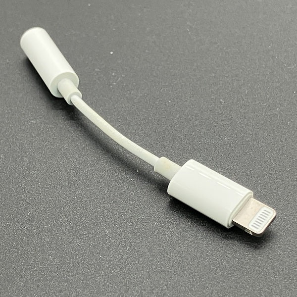 【中古】Lightning - 3.5 mmヘッドフォンジャックアダプタ【名古屋】